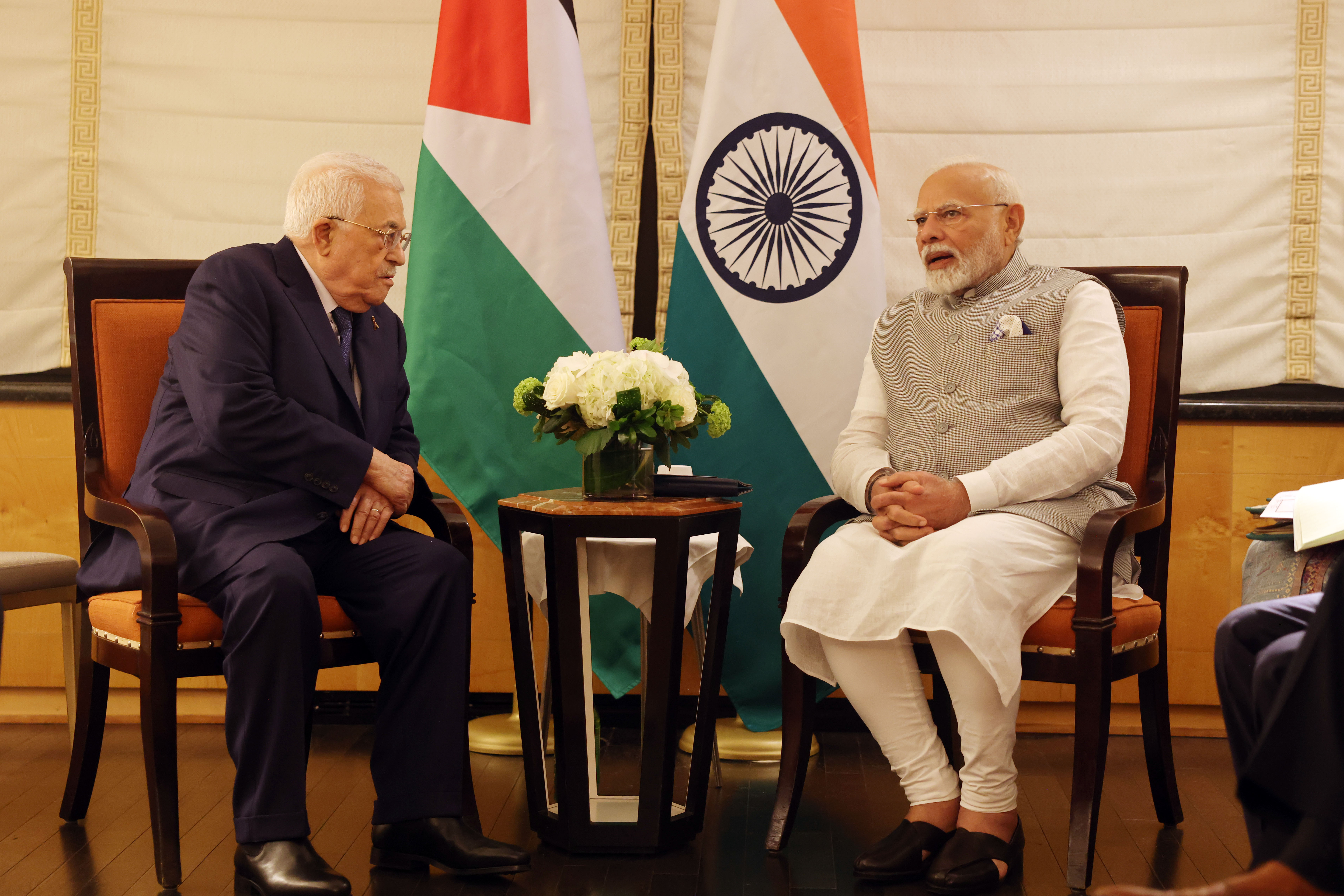 الرئيس محمود عباس خلال لقائه  رئيس الوزراء الهندي ناريندرا مودي (تصوير: ثائر غنايم)